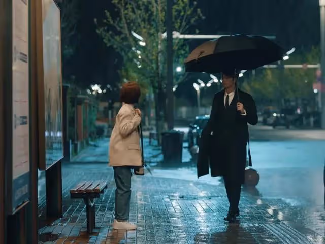 三秒入戲！40集《你比星光美麗》開播，職場性騷擾尺度大，熬夜追
