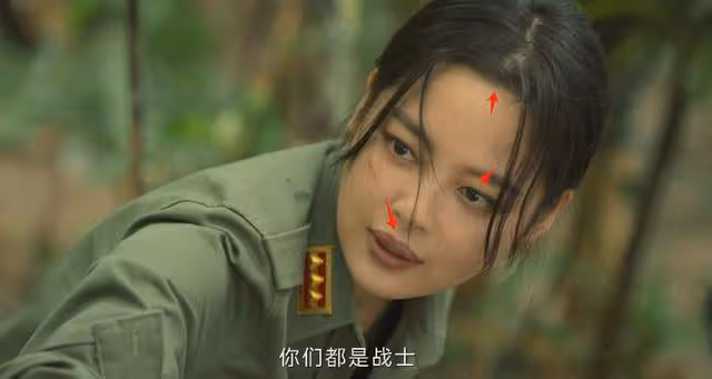好傢夥，辛芷蕾《孤戰迷城》開播差評一片，觀眾差評理由出奇一樣