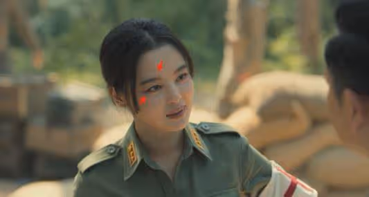 好傢夥，辛芷蕾《孤戰迷城》開播差評一片，觀眾差評理由出奇一樣