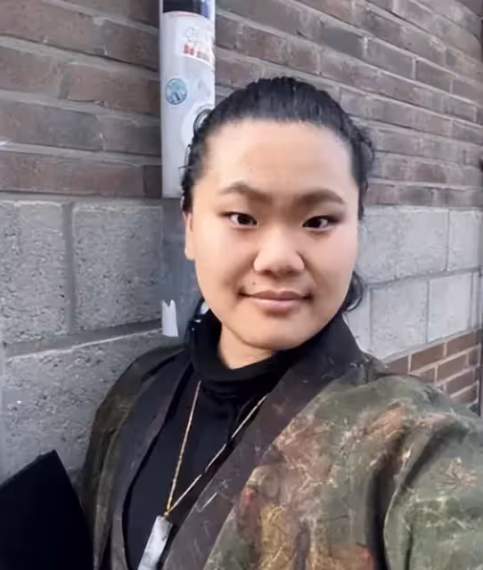 畢福劍消失多年,女兒強勢出鏡,網友:岳雲鵬和莫小貝混合體?