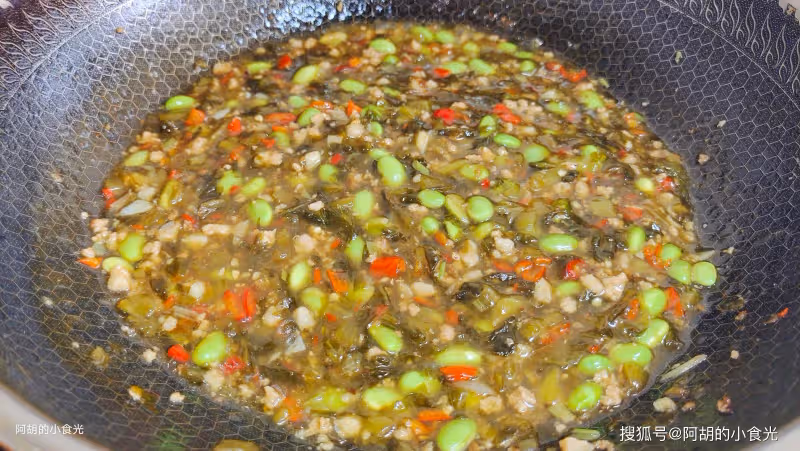 豆腐遇到它,才知道什麼是絕配!一炒一燜盡享好味,一口引爆食慾、超下飯