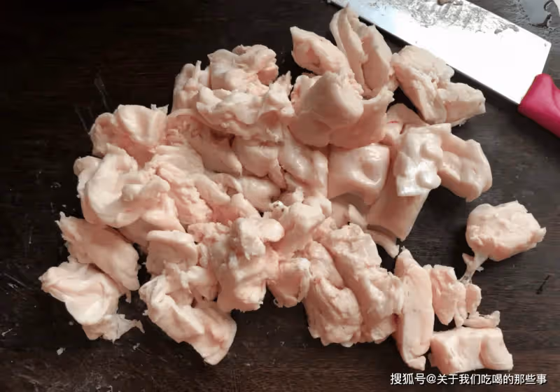 熬豬油原來這麼簡單,牢記正確做法,豬油雪白不腥,炒菜特別香