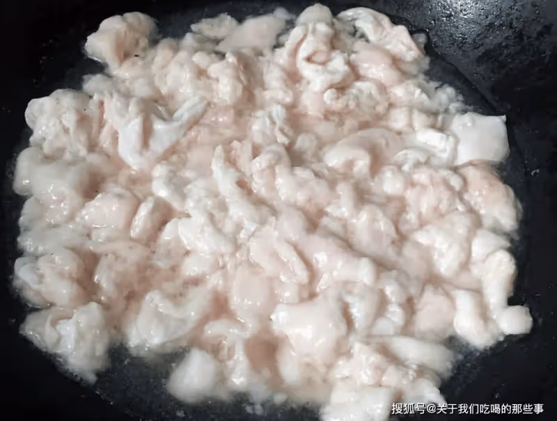 熬豬油原來這麼簡單,牢記正確做法,豬油雪白不腥,炒菜特別香