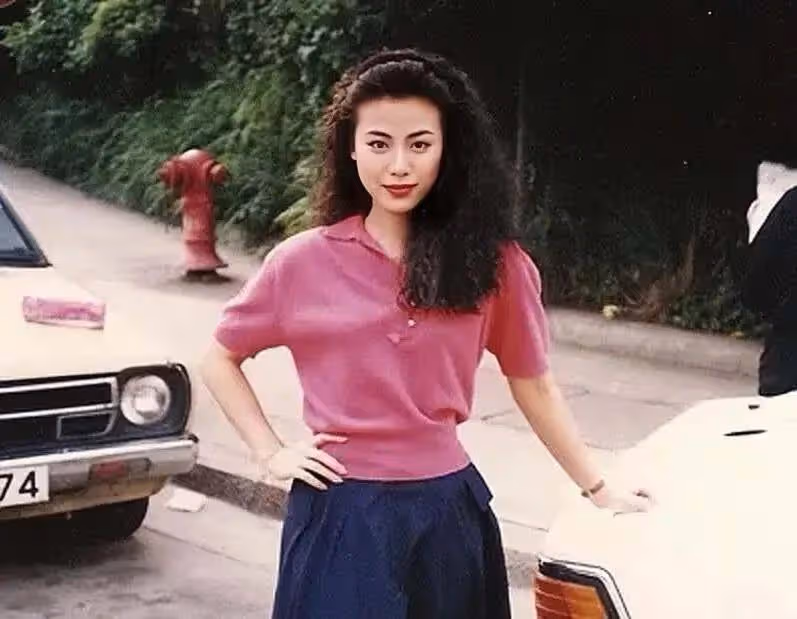 香港知名性感女星多次向舊愛表白！分手24年仍念念不忘，網友：人家有老婆