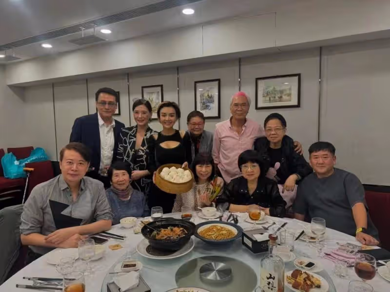 曾發展婚外情！73歲李龍基為忘年戀凈身出戶，今第三者成未婚妻