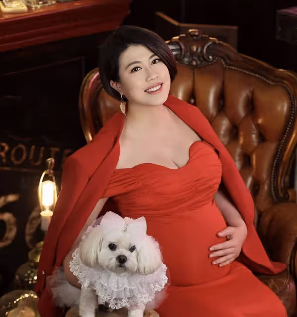 港星陳彥行遭好閨蜜出賣！揭秘密結婚生女內幕，母親嫌棄男方沒錢