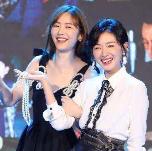 因長的太漂亮被導演狂追,卻因拒絕追求無戲可拍,今搭檔胡歌走紅