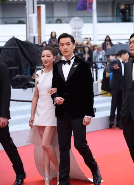 因長的太漂亮被導演狂追,卻因拒絕追求無戲可拍,今搭檔胡歌走紅