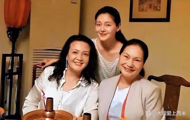 大s再不對,財產還是留給汪家孩子,所以汪小菲張蘭不用整天顯擺