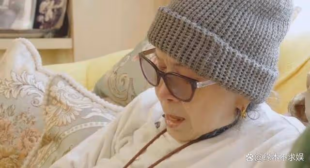 李玟逝世一周年:87歲母親含淚泣述女兒辛苦,好聲音學員發聲!