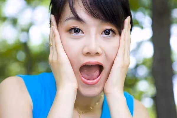 第一次去男友的家「發現他們家是別墅」！ 公公戴名錶、婆婆穿18萬名牌衣！但進屋後「迎面而來畫面」讓我立刻奪門而出 # 再有錢也不能嫁