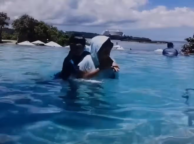 汪小菲送孩子回台北,給保姆安排頭等艙,蘭姐合影表達感謝