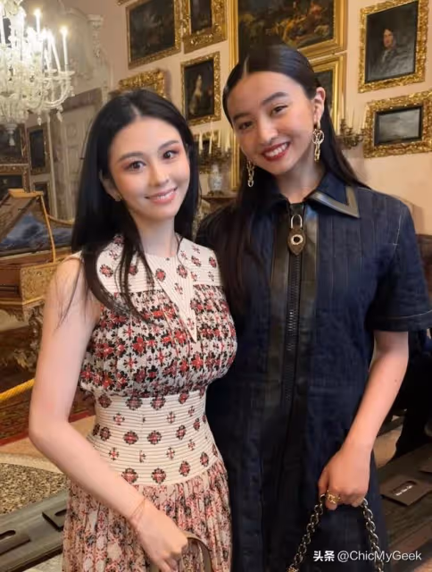 22歲沈月棄入圈接手時裝王國,美貌不輸媽媽邱淑貞!