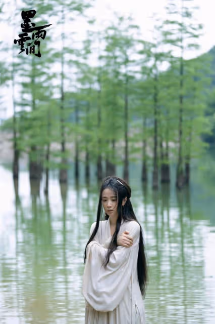 於正髮長文聊李夢,沒有迴避李夢的缺點,也沒有吝惜言辭讚美