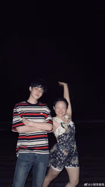李嘉琦髮長文告別《芬芳喜事》,曬與劇組人員合照,期待早日播出