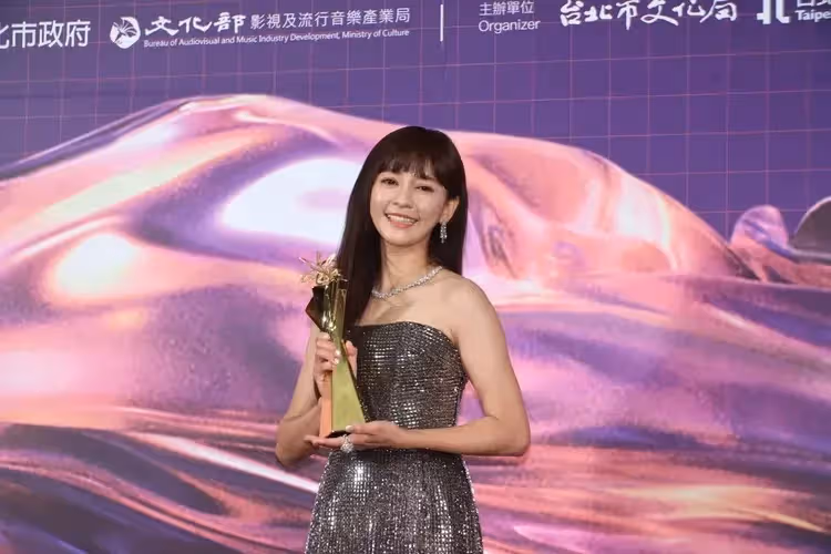 台北電影獎得獎名單｜李李仁奪男配角獎示愛陶晶瑩　「謝謝妳總是幫我做出最好選擇」
