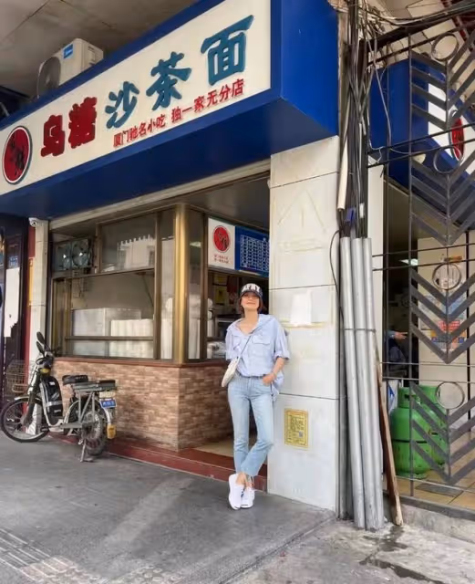 馬伊琍當年的「雙殺」太狠!42歲姚笛現身聚會,滿臉疲態合照怯場
