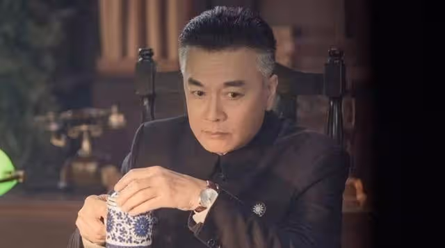 孤戰迷城：直到文一山身份暴露，歐孝安方知，自己被鋤奸的真相