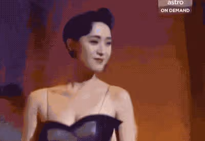 這屆真強!2024港姐佳麗集體回春,大漏事業線,能跟30年媲美嗎?