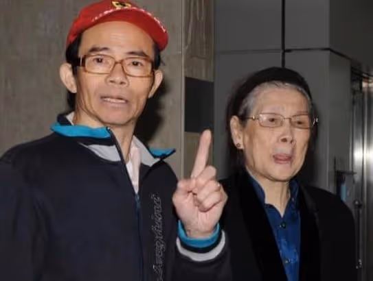 梅艷芳哥哥終於「自食惡果」，敗訴要賠4萬元，百歲母親斷絕關係