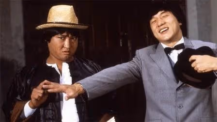 72歲洪金寶：坐輪椅去深圳買菜，晚年患糖尿病，身家過億妻子美艷