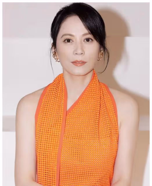 劉曉慶唐國強素顏合影，真實面容盡顯歲月痕跡與魅力