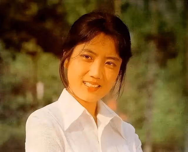 劉曉慶唐國強素顏合影，真實面容盡顯歲月痕跡與魅力