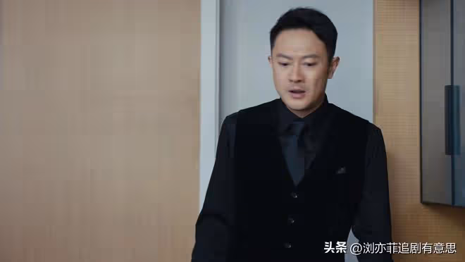 《執行法官》:楚雲蠢笨,齊麟有情,卻被這個98後女配搶去了風頭