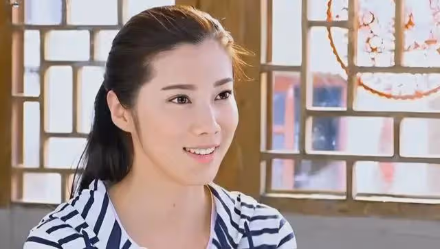 她被稱為「女版于震」,當年紅的發紫,比劉濤還美,如今哪去了?