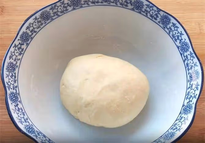 2碗麵粉,加半碗油,加半碗糖,教你做一個香甜酥脆傳統小零食