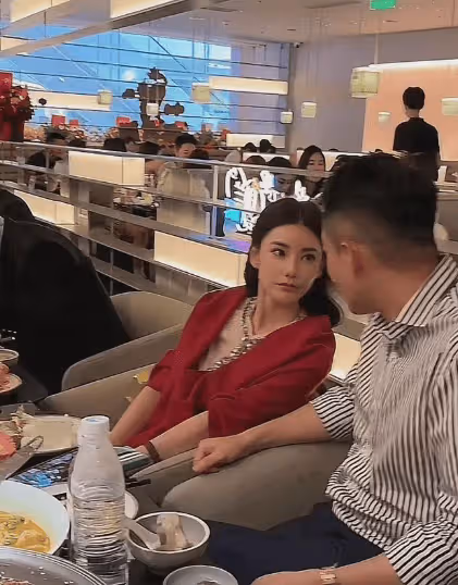 扳回一局!汪小菲:大S你跟光頭吻,現在輪到我跟老婆吻!