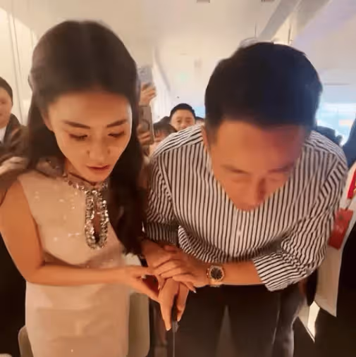 具俊曄化身霸總搞事業,已獲得S媽支持,不知是否能夠超越汪小菲