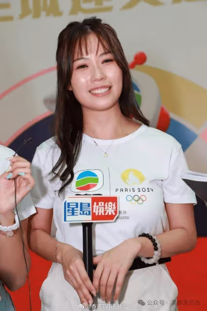 波波自爆與「香港劍神」互相追蹤!被笑似水桶獲餘思霆力撐