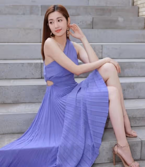 懷孕?女星陳自瑤近照疑小腹微隆,與王浩信屢傳婚變婚姻狀態成謎