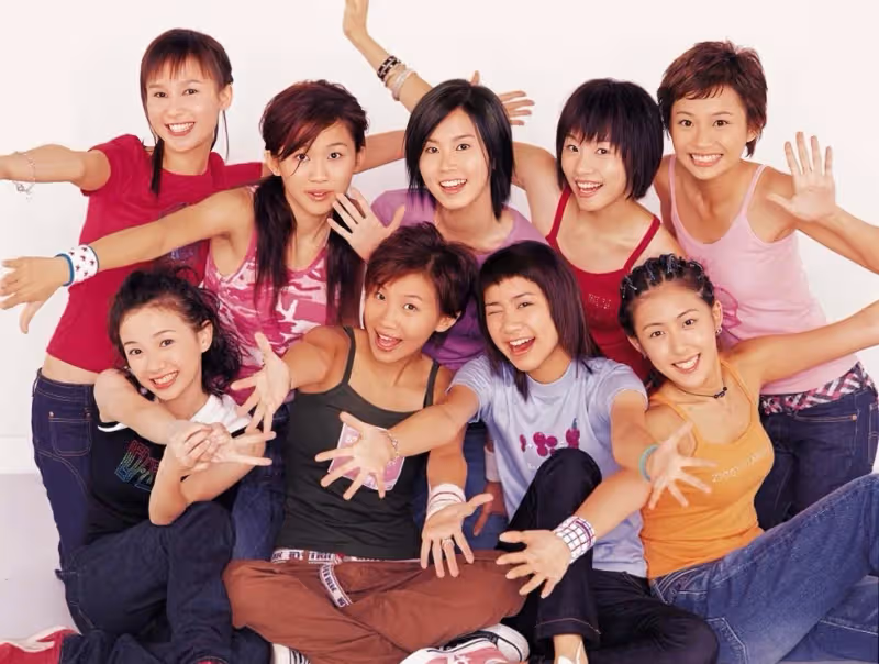 香港女星區文詩瘦成紙片人,談過30多段戀情,前任男友遍布全球
