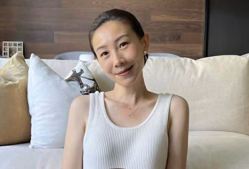 香港女星區文詩瘦成紙片人，談過30多段戀情，前任男友遍布全球