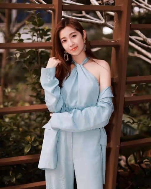 TVB上位花旦與視帝老公婚姻狀態成迷,最新合照卻引發懷孕疑雲