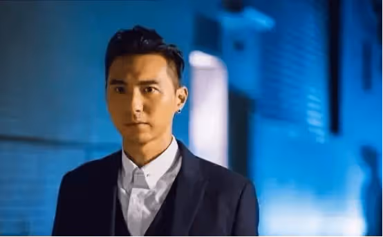 TVB知名男星靠角色成功洗白，劇中斯文敗類形象深入人心，曾因睡粉被雪藏