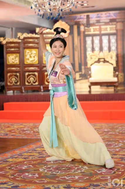 前TVB女藝人為百億富商老公慶生,兩人年齡相差25歲,婚後愛得高調甜蜜