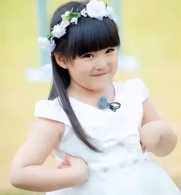 14歲王詩齡久違曬健身照,身材絕佳,氣質高貴如公主