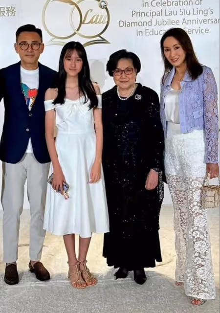 TVB前花旦一家三口出席晚宴!學霸女兒顏值超媽咪!略施脂粉星味足