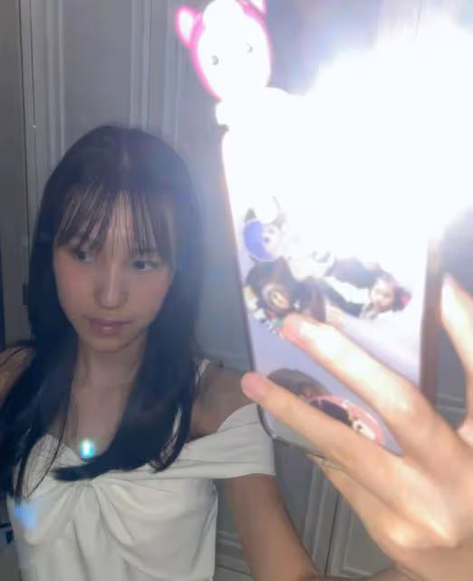 TVB前花旦一家三口出席晚宴!學霸女兒顏值超媽咪!略施脂粉星味足