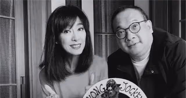 她被成龍追8年,與男友相戀26年未婚未育,68歲淪落酒樓賣唱