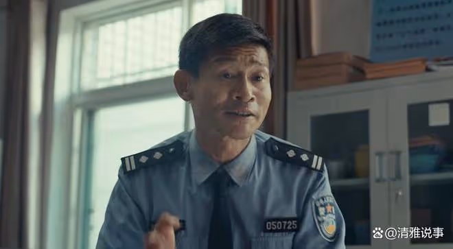 消失的大象:一部由喜劇外殼包裹的刑偵劇
