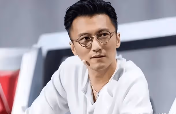 張柏芝欲帶子高攀4胎生父,謝賢施壓謝霆鋒復婚,王菲怒不可遏!
