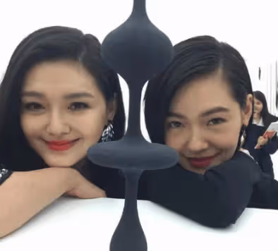 火力全開!大S毒舌點評小S母女照片,小S難掩怒意