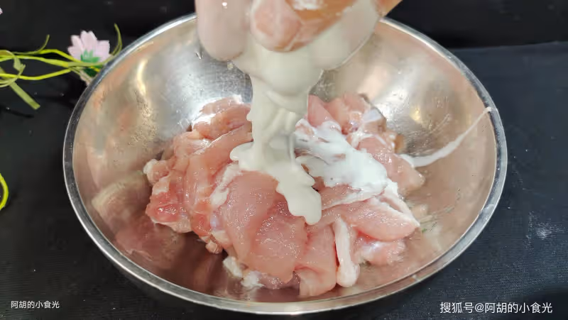 雞湯、魚湯不如此湯!花錢少易上手,天熱隨時煮一鍋,一碗喚醒胃口、酸滑不膩