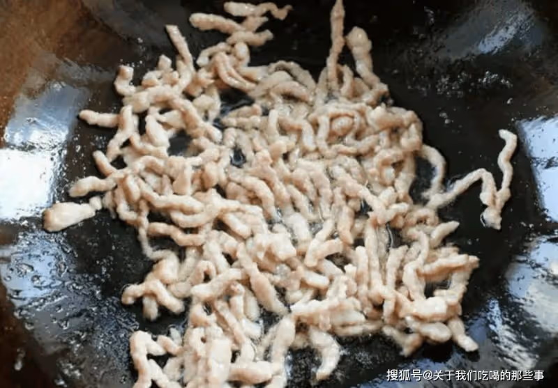魚香肉絲怎麼做?腌肉、調汁是關鍵,教您正確做法,滑嫩又入味