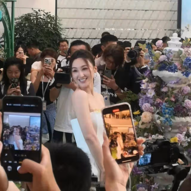 TVB花旦赴北京上課!素顏學生照曝光!換了新髮型變清純