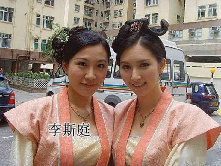 恭喜!TVB前女星給大25歲富商老公慶63歲生日!她和三個繼女幾乎是同齡